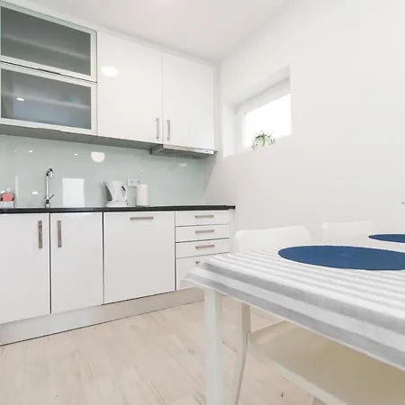 Apartamento Trival - A 1 Minuto Pe Da Praia Sesimbra Exterior photo